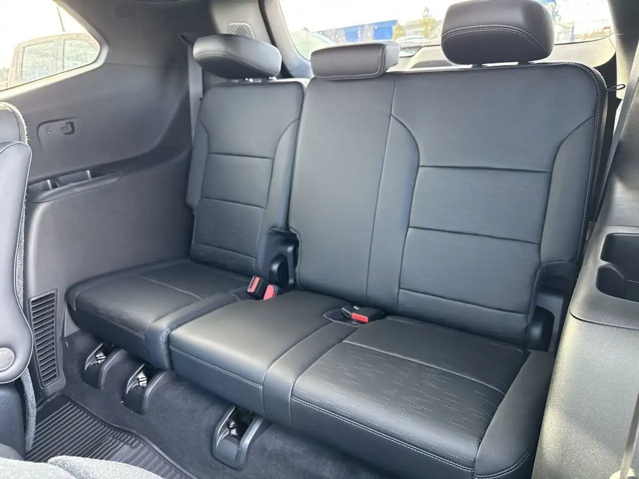 Buick Enclave снимка Buick Enclave