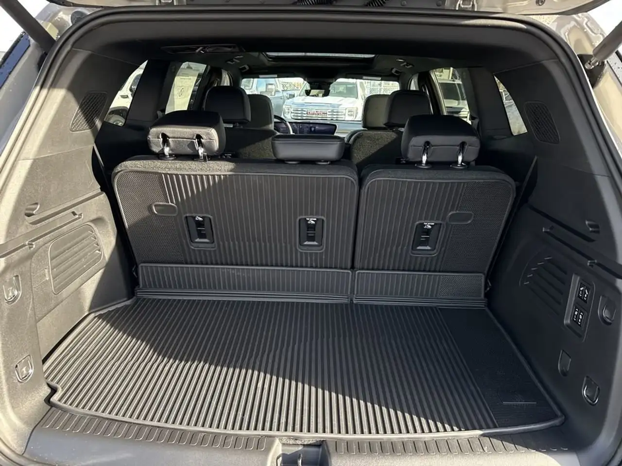 Buick Enclave снимка Buick Enclave