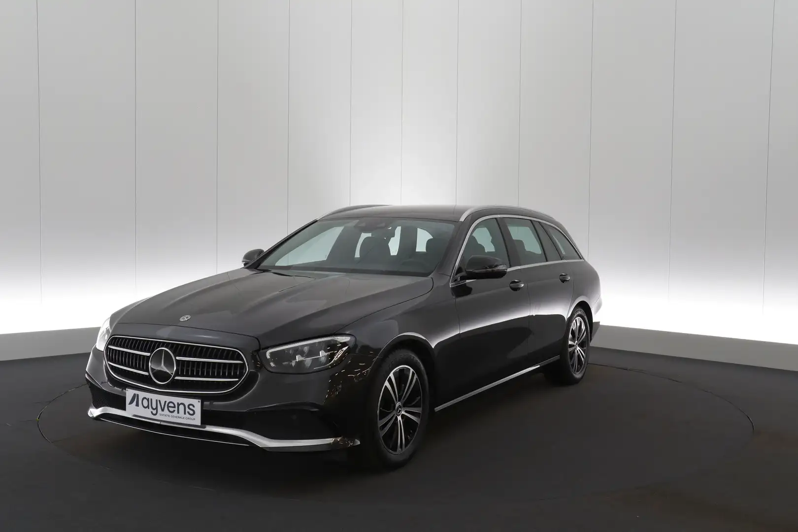 Mercedes-Benz E 200 200dA Business Solution LEDER/CUIR LED GPS PDC CAM Gris - 1