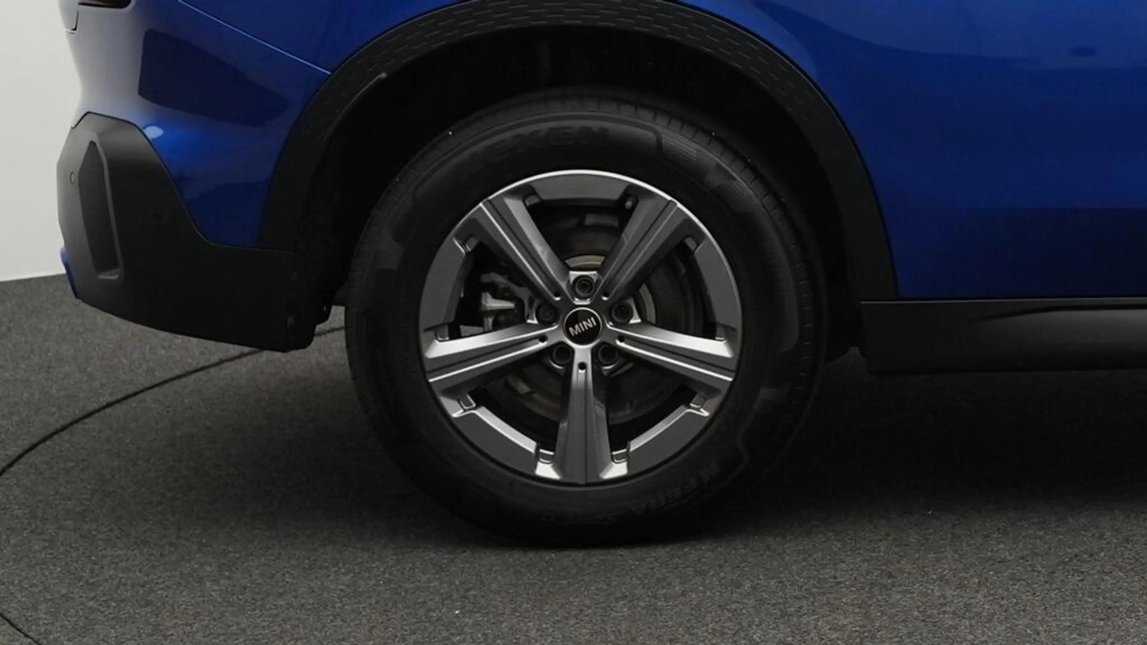 MINI Countryman C Classic Trim — photo 9
