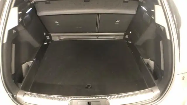 DS Automobiles DS 7 view 14