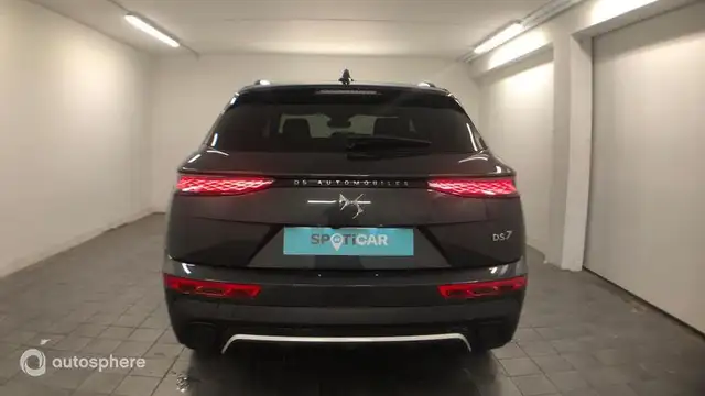 DS Automobiles DS 7 view 6
