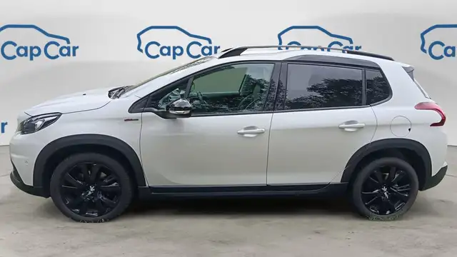 Peugeot 2008 view 2