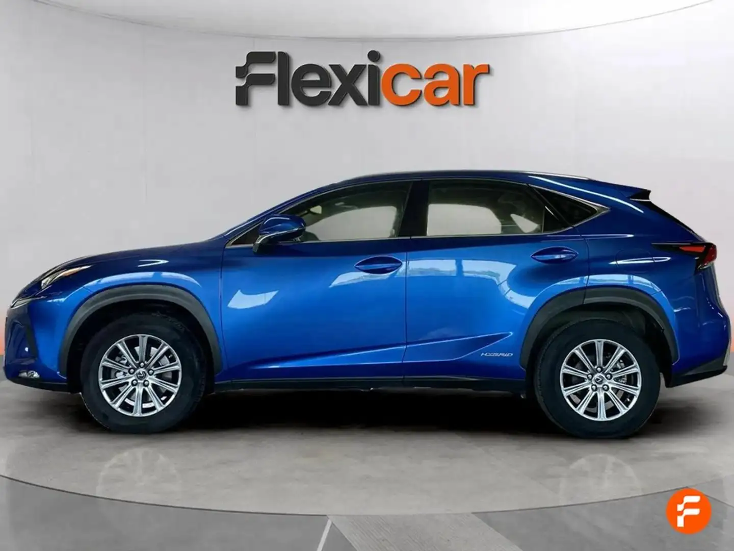 Lexus NX 300h 2.5 Business Navigation 2WD Blauw - 2