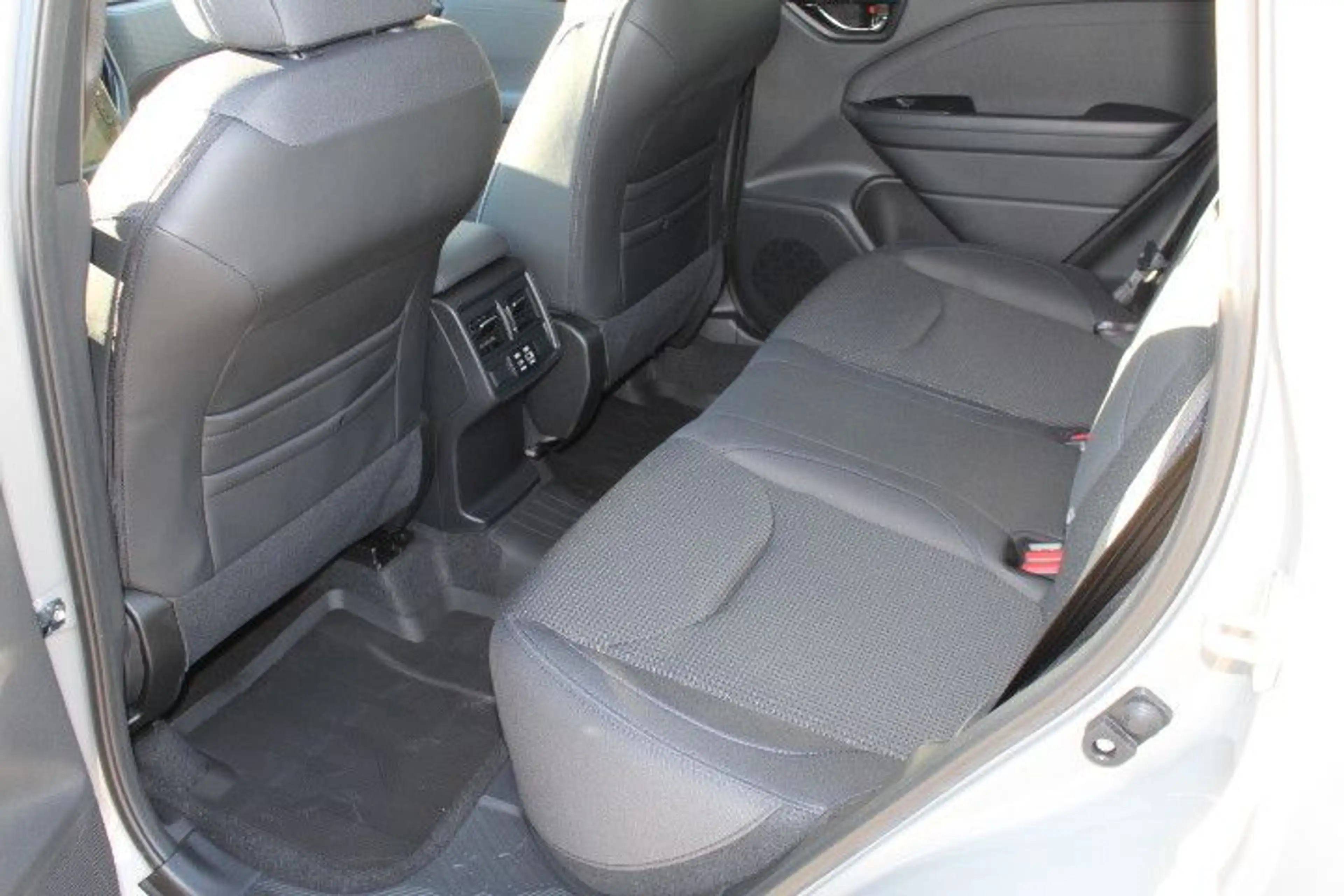 Subaru Forester 2.0 ie Trend Sondermodell *OFH-Hunter* — photo 9