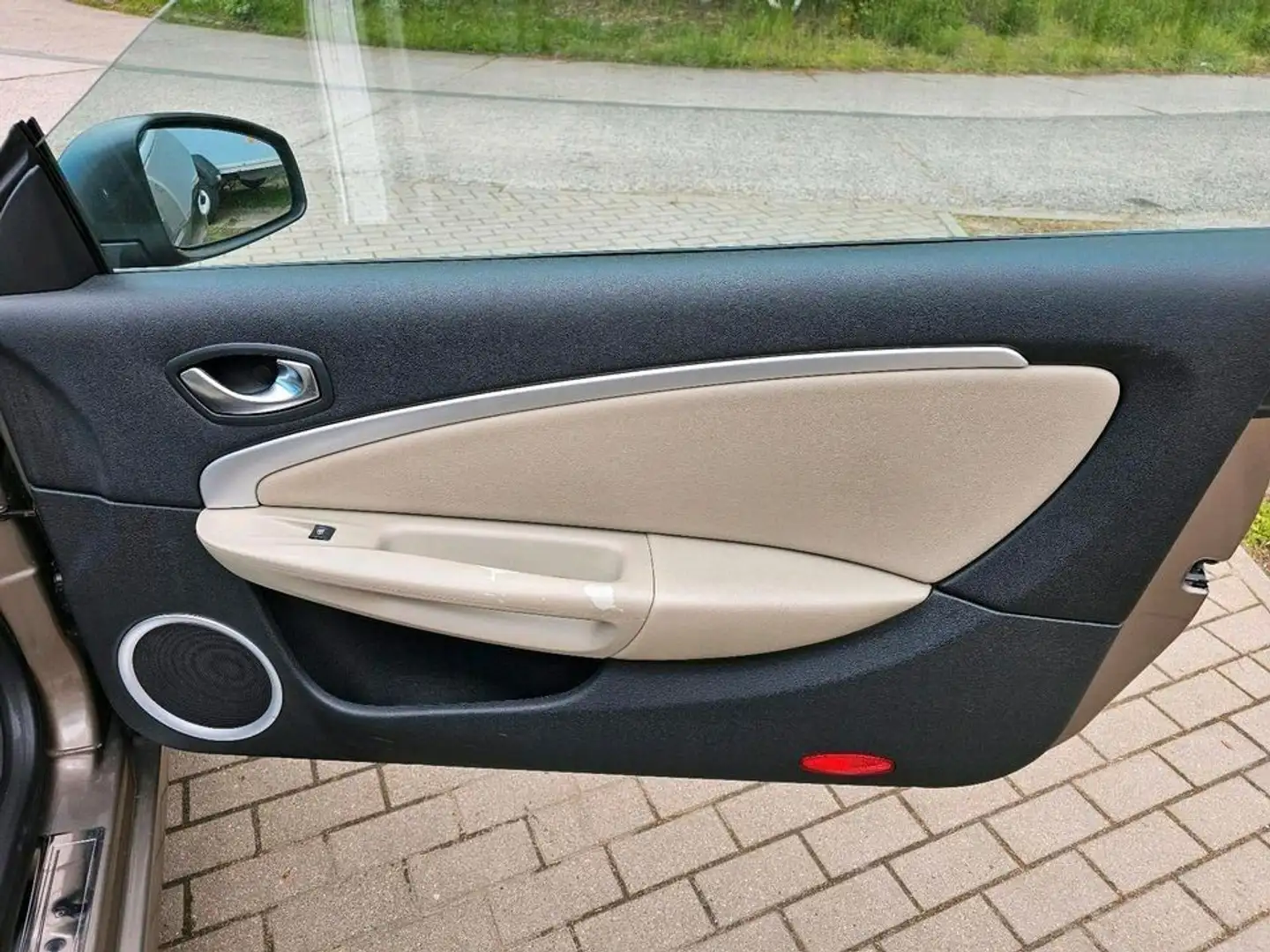 Renault Megane 2.0 140 CVT Coupe-Cabriolet Dynamique - 2
