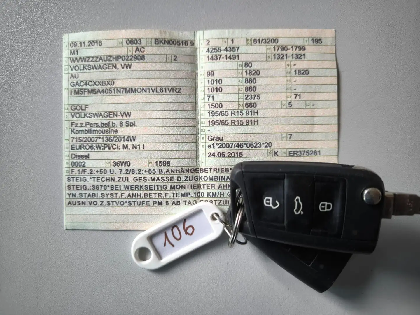 Volkswagen Golf Comfortline BMT 1.6 16V TDI DPF Gris - 2