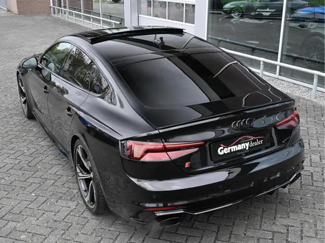 Audi RS5 view 13