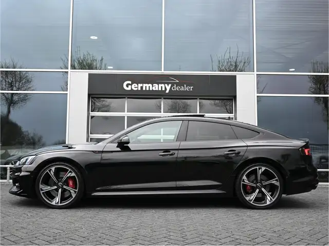 Audi RS5 view 9