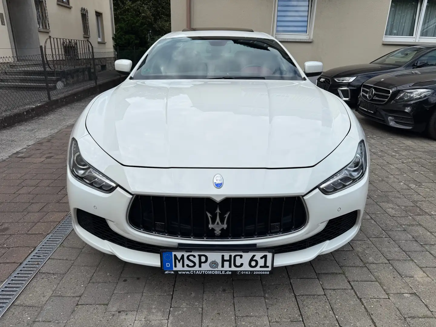 Maserati Ghibli 3,0 Diesel Automatik Kamera/Navi/Leder/F1 Weiß - 1