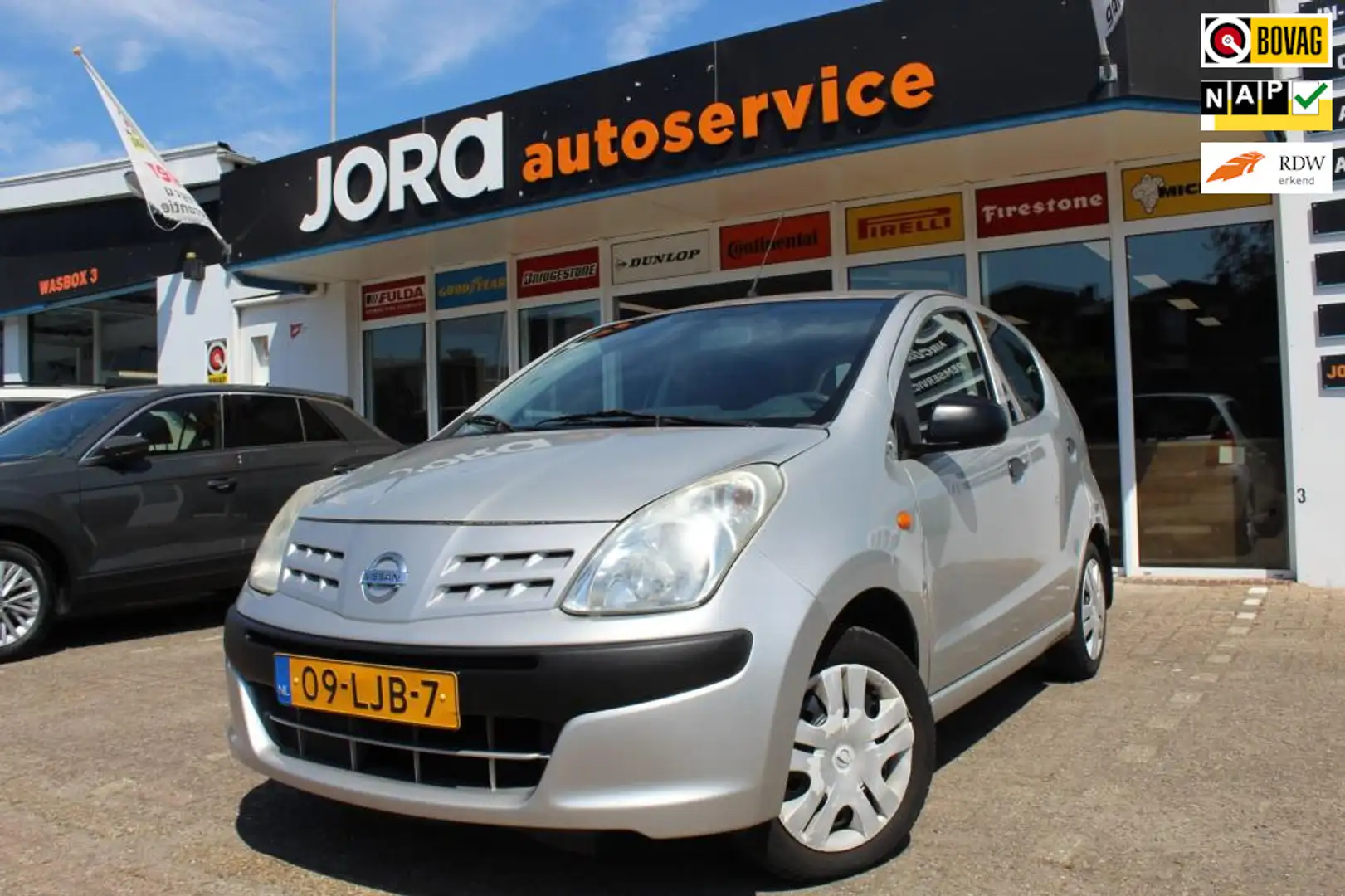 Nissan Pixo 1.0 Visia Gris - 1