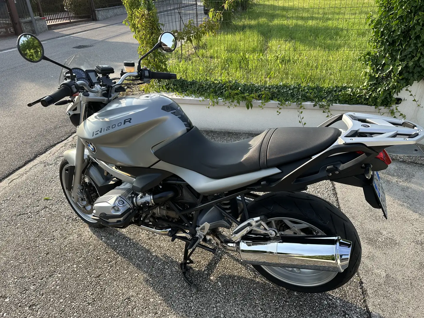 BMW R 1200 R naked - 2