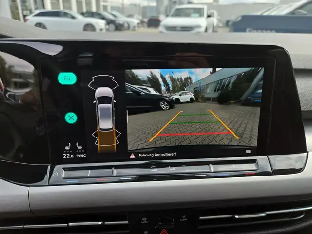 Volkswagen Golf view 18