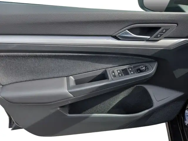 Volkswagen Golf view 11