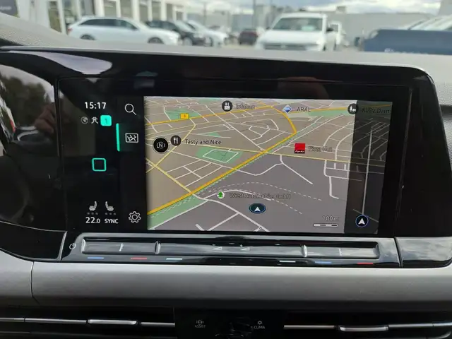 Volkswagen Golf view 17