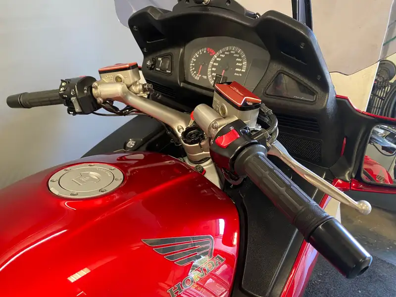 Honda ST 1300 - foto 5