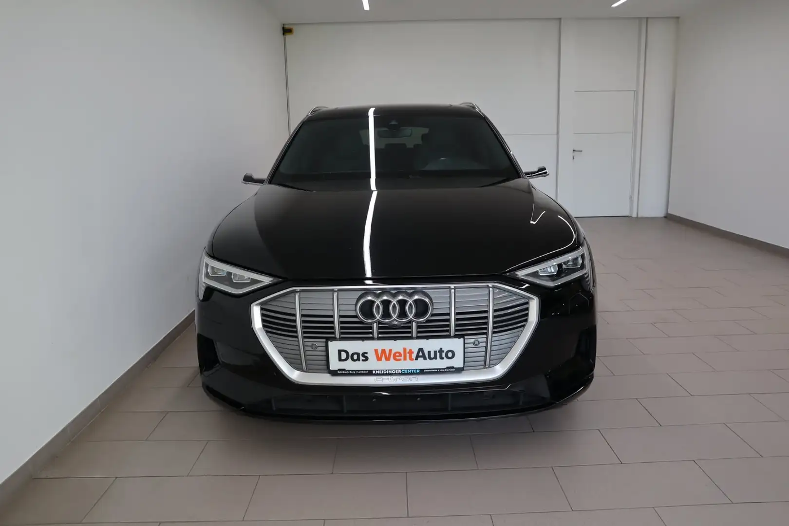 Audi e-tron 55 quattro 300 kW Business Schwarz - 2