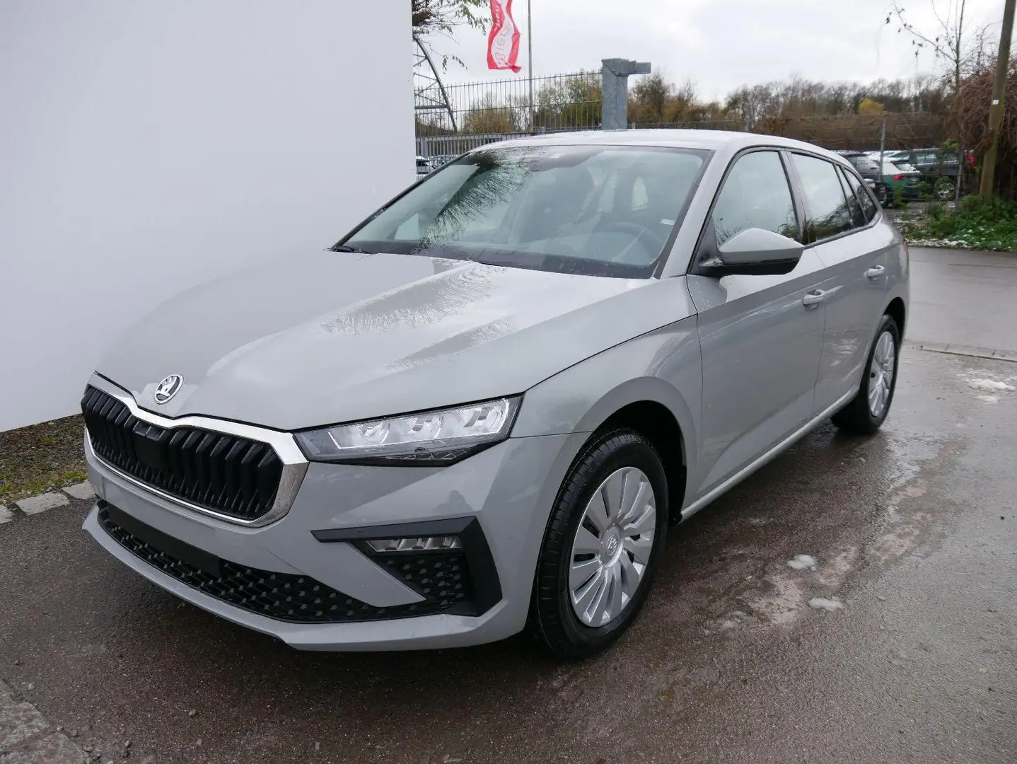 Skoda Scala Selection 1.0 TSI DSG*NAVI-ÜBER-SMARTLINK*PDC-HI*L Grau - 2