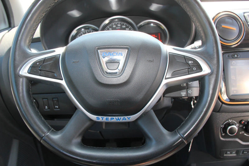 Dacia Dokker Stepway Celebration Klima/Navi/Tempom/PDC — photo 10