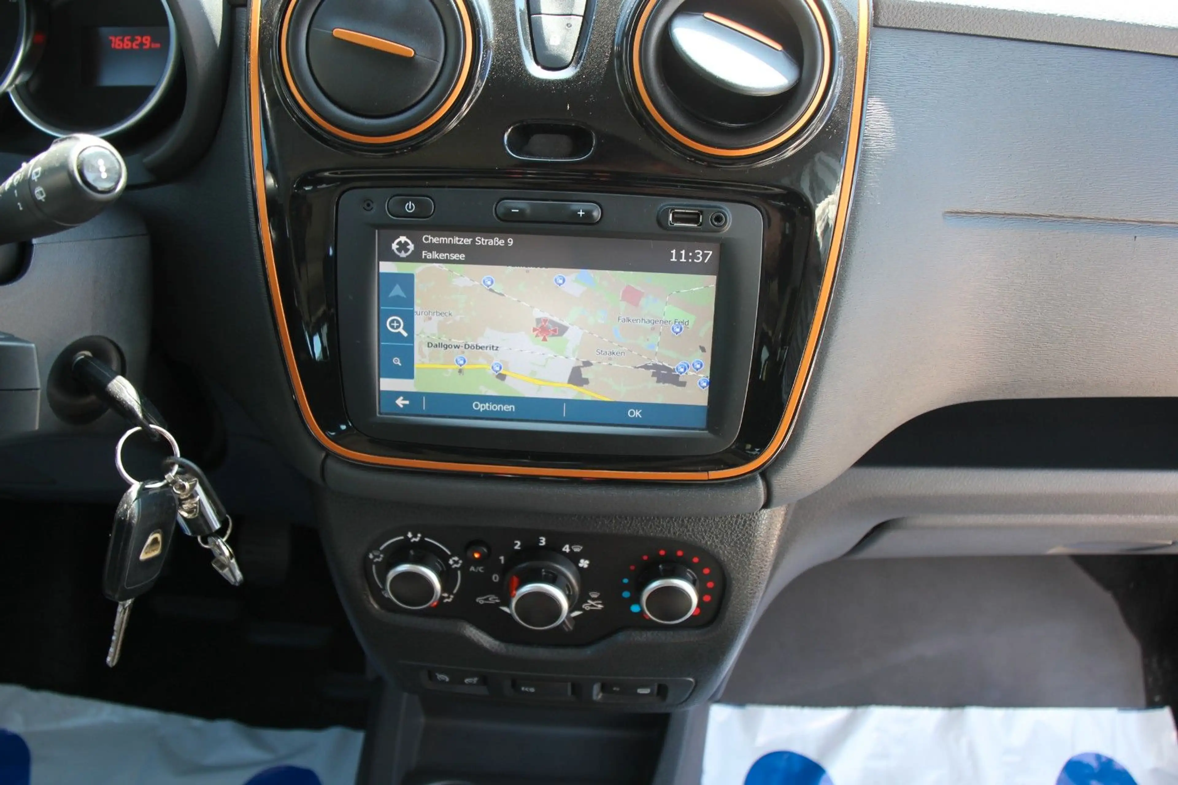 Dacia Dokker Stepway Celebration Klima/Navi/Tempom/PDC — photo 8