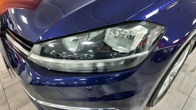 Volkswagen Golf view 10