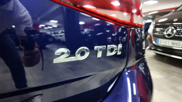 Volkswagen Golf view 14
