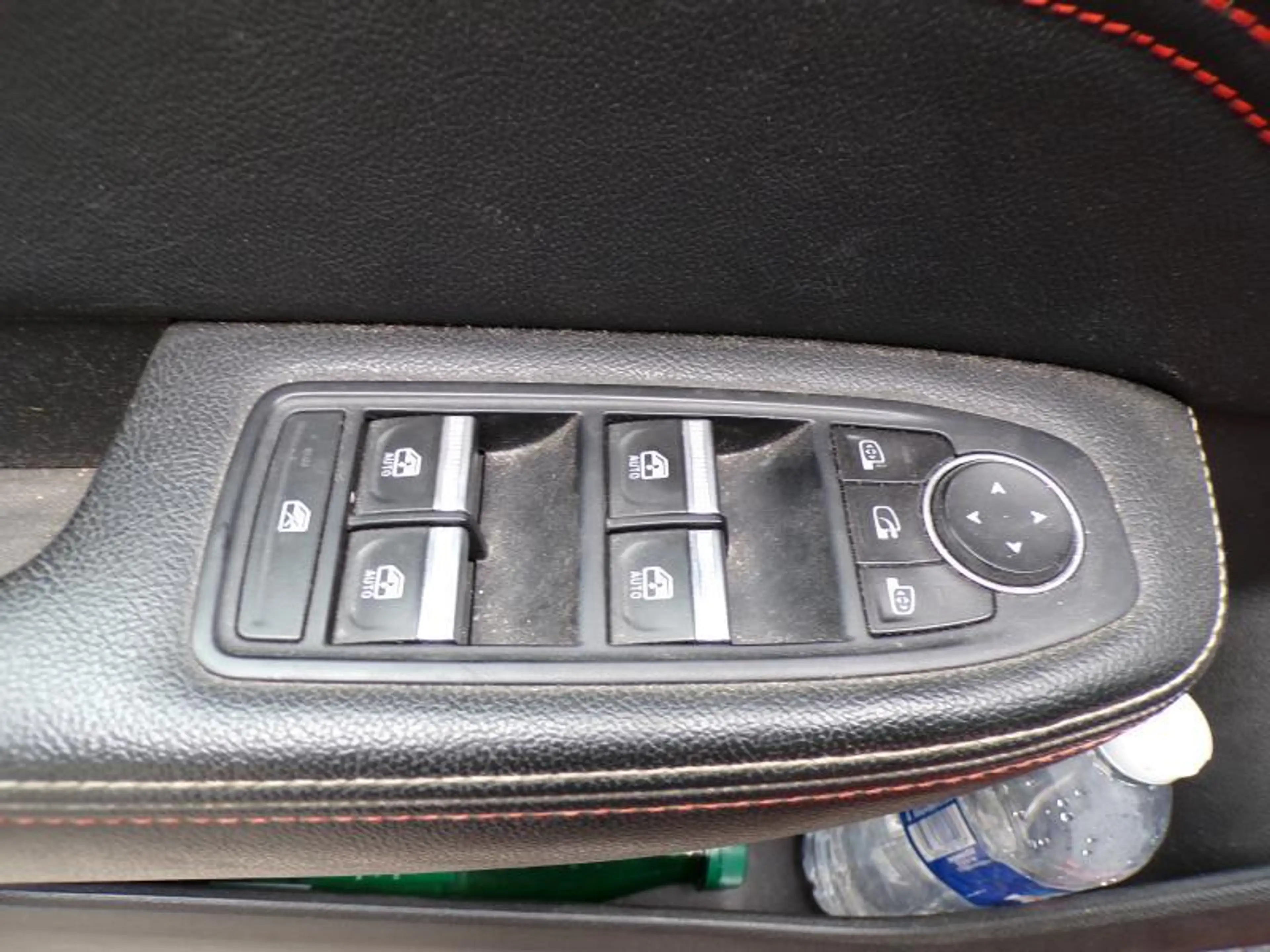 Renault Arkana 1.6 145cv Automatique rouge 06/22 — photo 11