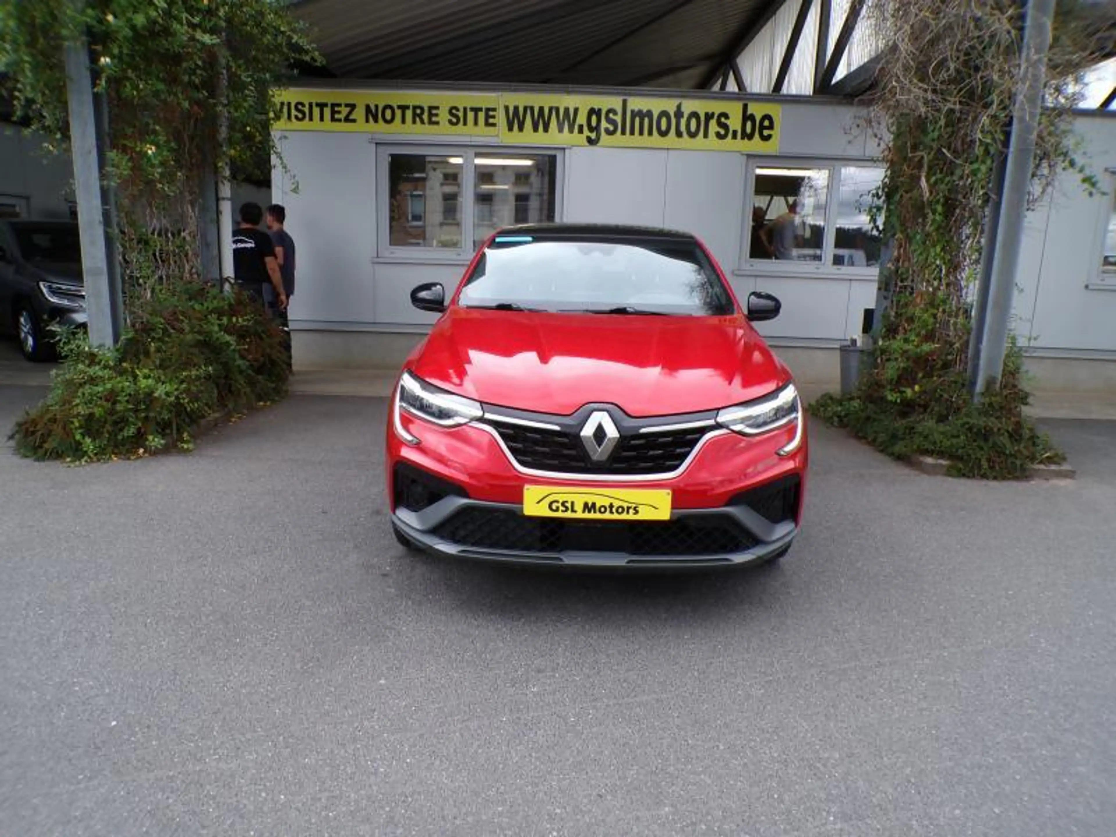 Renault Arkana 1.6 145cv Automatique rouge 06/22 — photo 2
