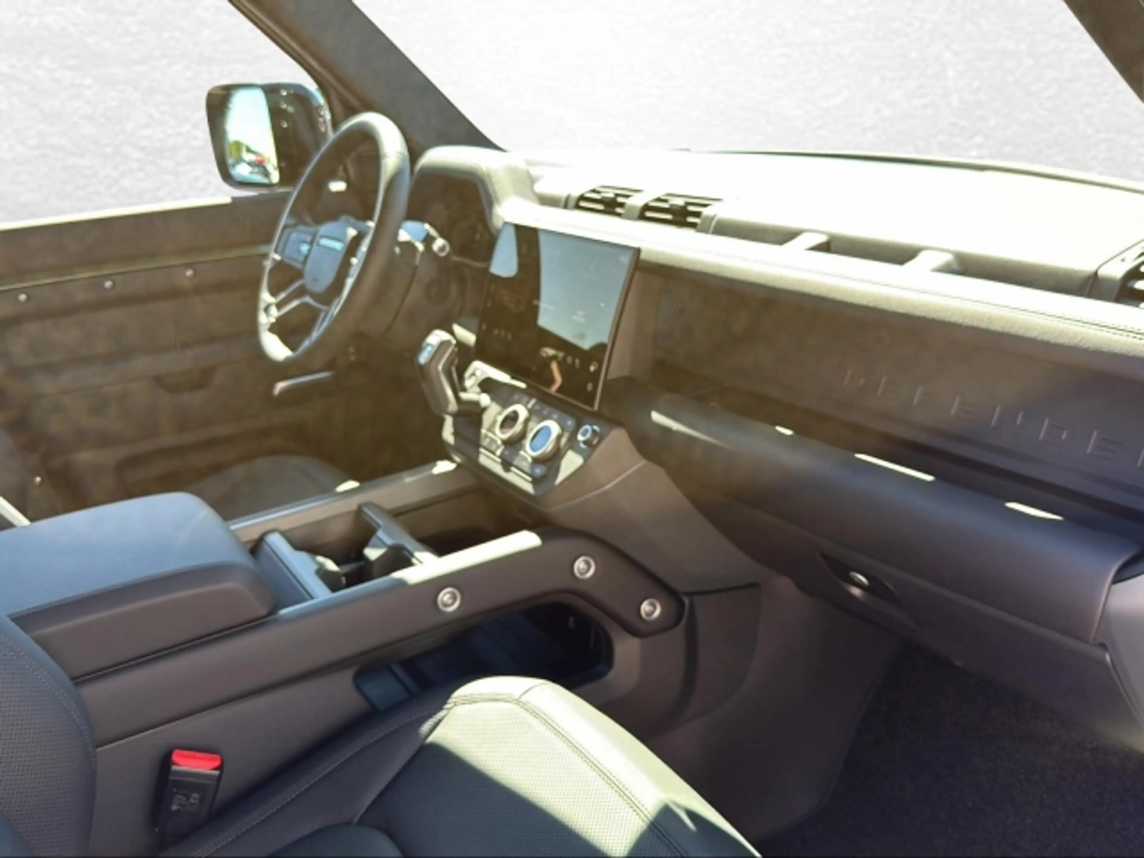 Land Rover Defender 110 D250 AWD AT X-Dynamic SE — photo 11