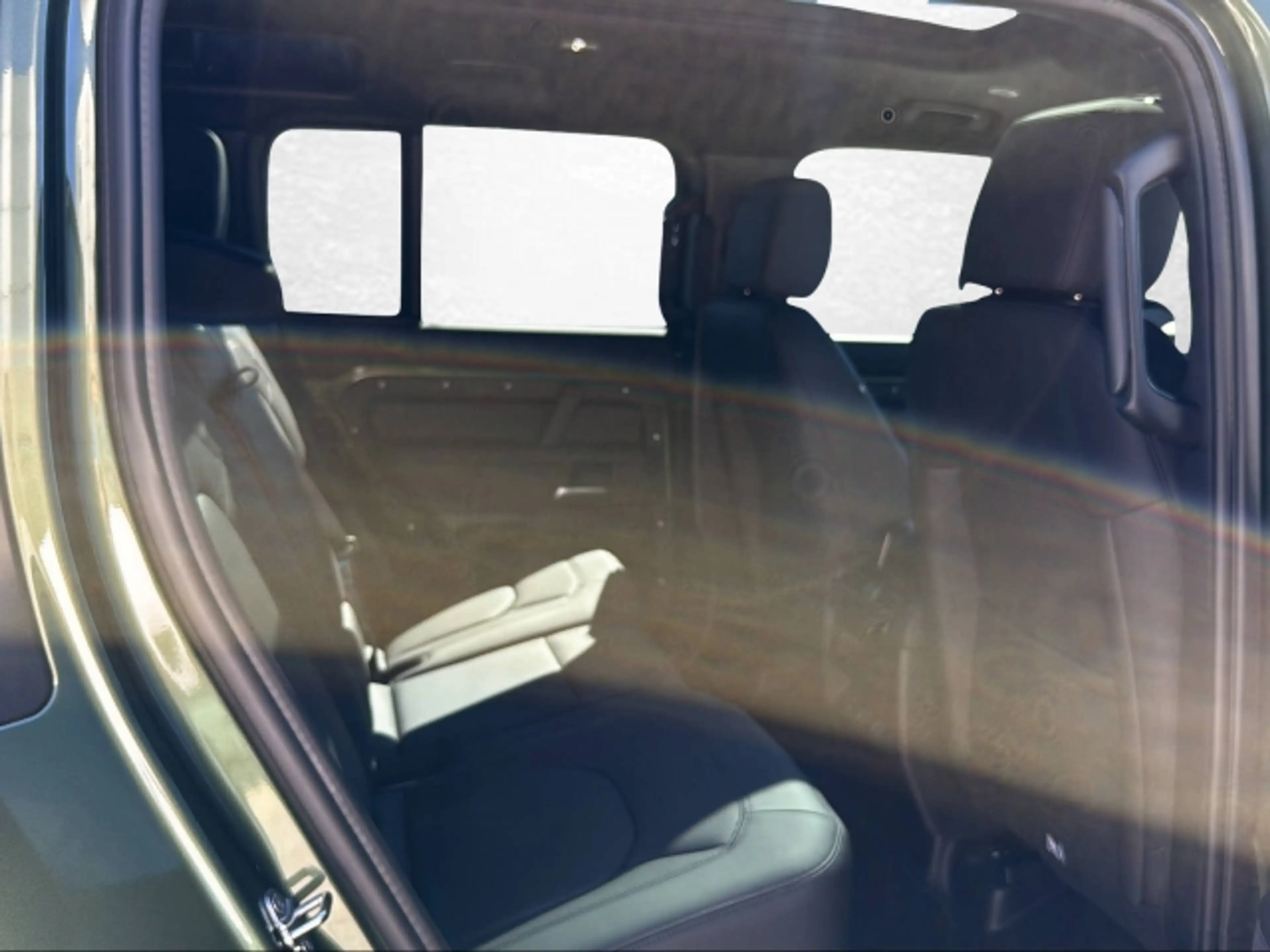 Land Rover Defender 110 D250 AWD AT X-Dynamic SE — photo 15