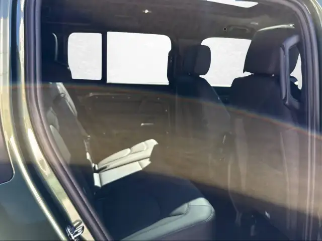 Land Rover Defender 110 D250 AWD AT X-Dynamic SE Ansicht 15