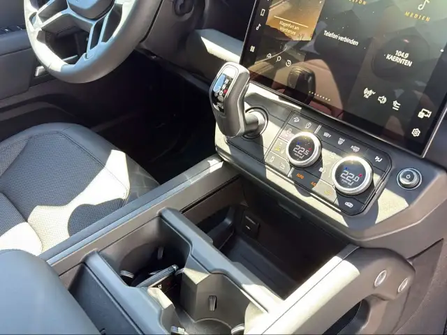 Land Rover Defender 110 D250 AWD AT X-Dynamic SE Ansicht 12