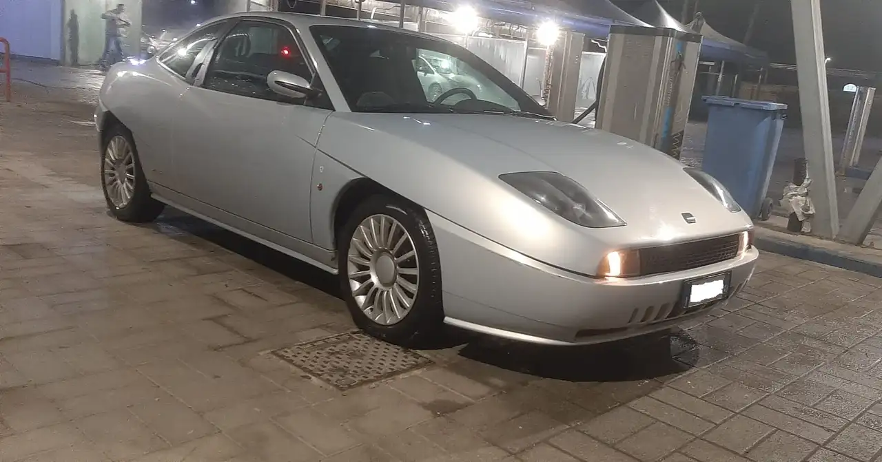 Fiat Coupe 1.8 16v, foto 1