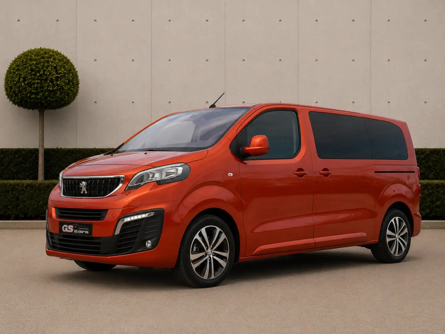 Peugeot Traveller 2.0BlueHDI Active Standard 150 Naranja - 1