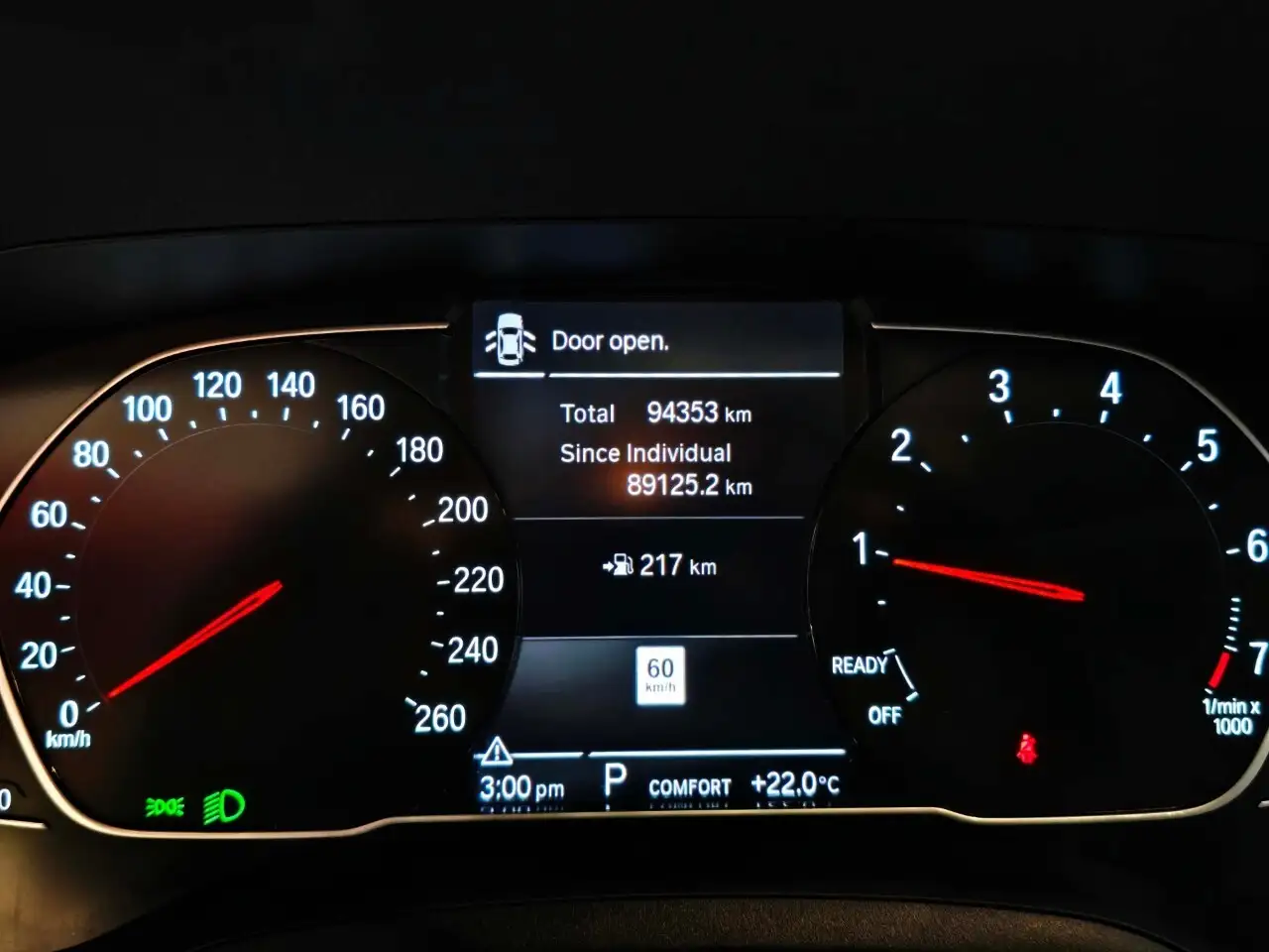 BMW 3 Series снимка BMW 3 Series