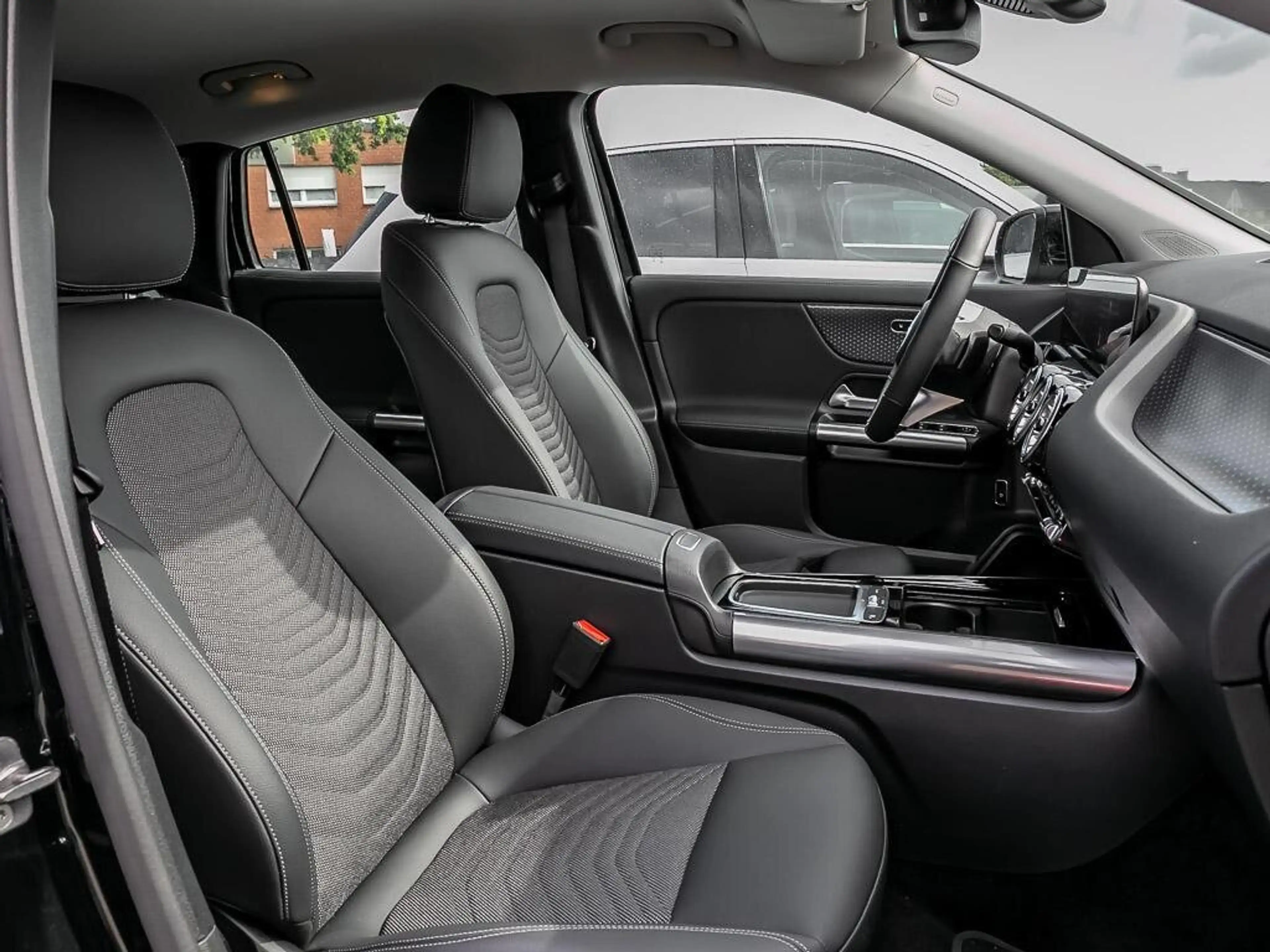Mercedes-Benz EQA 250 Progressive Advanced LED Kamera Sitzhzg. — photo 5