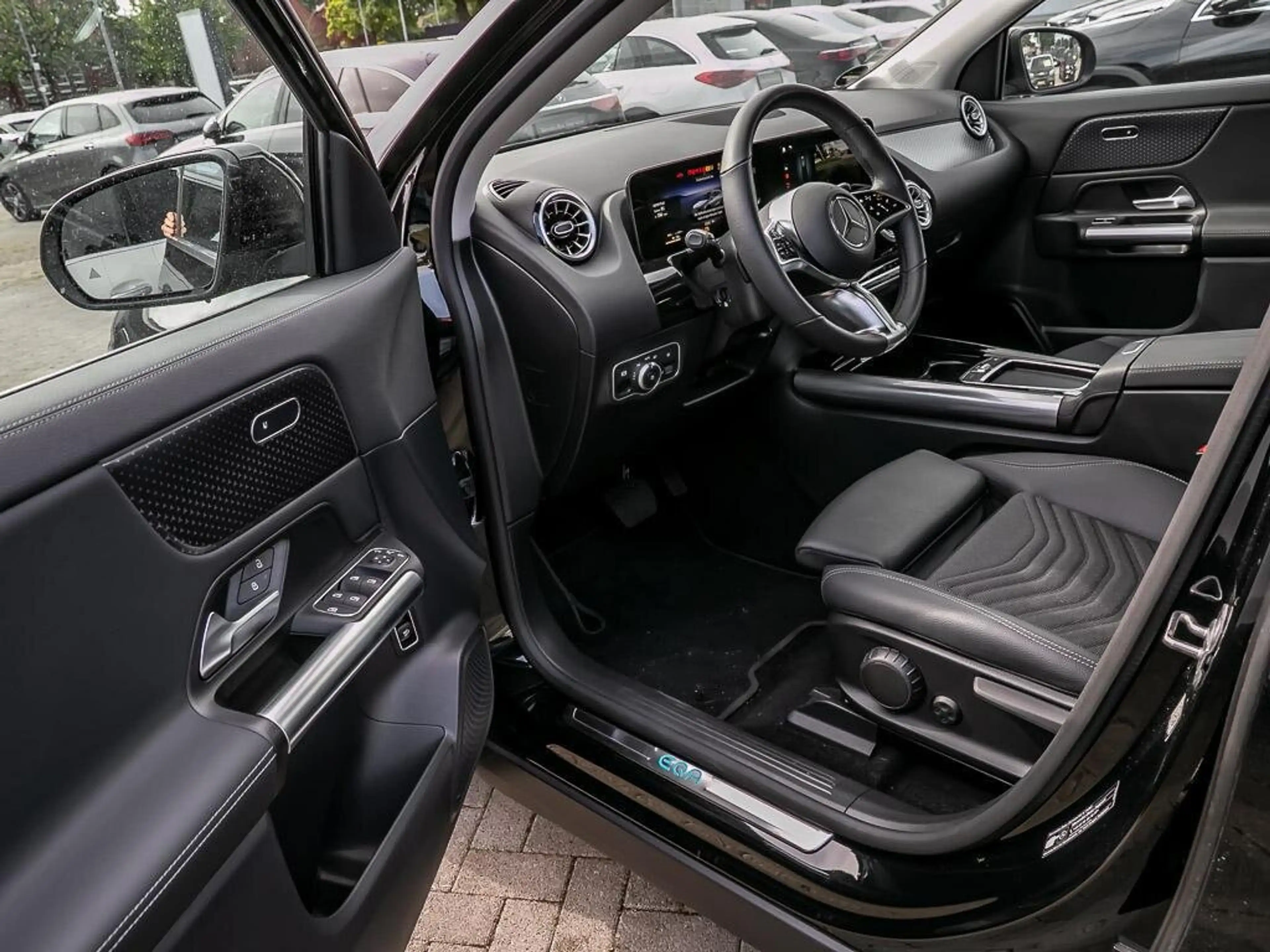 Mercedes-Benz EQA 250 Progressive Advanced LED Kamera Sitzhzg. — photo 9