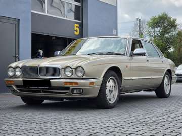 X300 Sovereign 4.0 AUTOM LEDER KLIMA Oldtimer