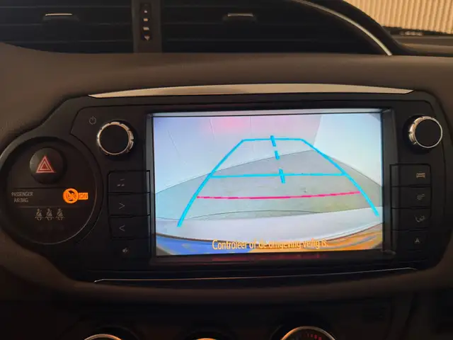 Toyota Yaris view 17