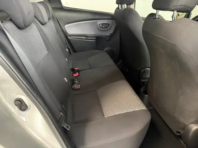 Toyota Yaris view 13