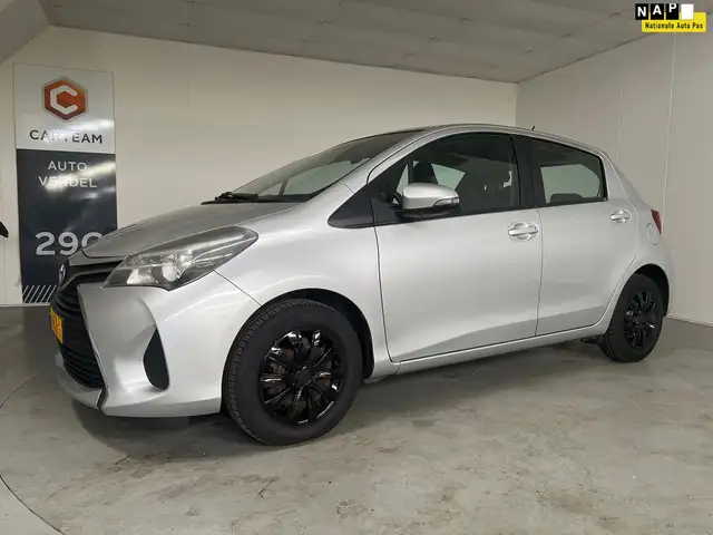Toyota Yaris 1.0 VVT-i Aspiration Airco, Camera