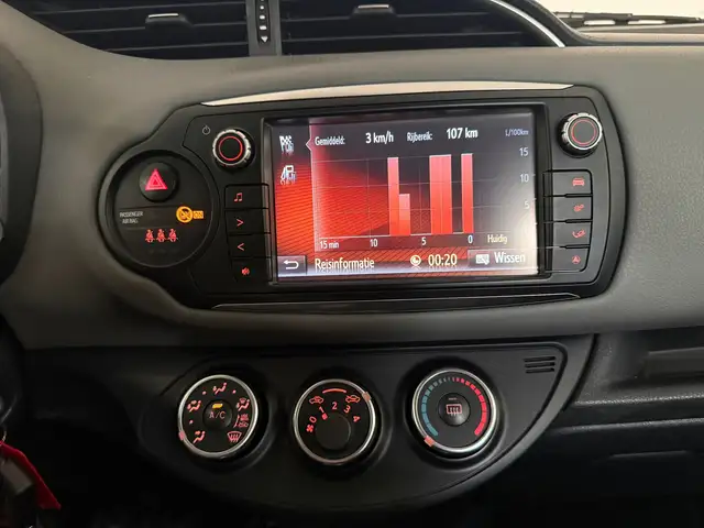 Toyota Yaris view 15