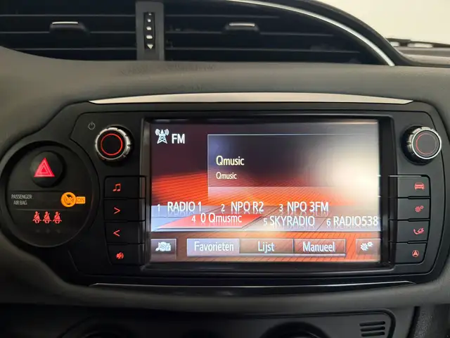 Toyota Yaris view 16