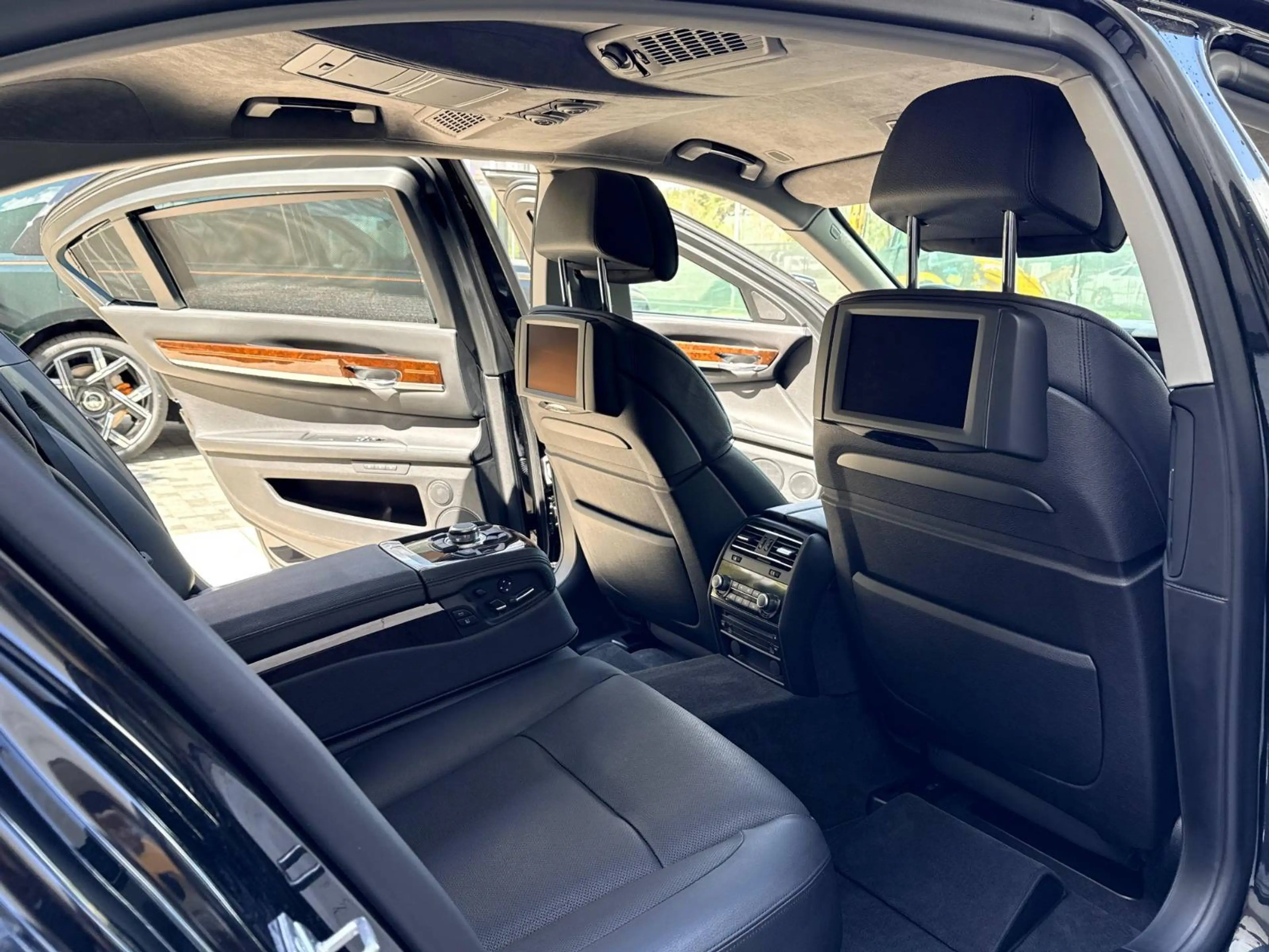 BMW 750 750Li F03 High Security VR7/VR9 Protection Armoured Werkspanzerung — photo 12