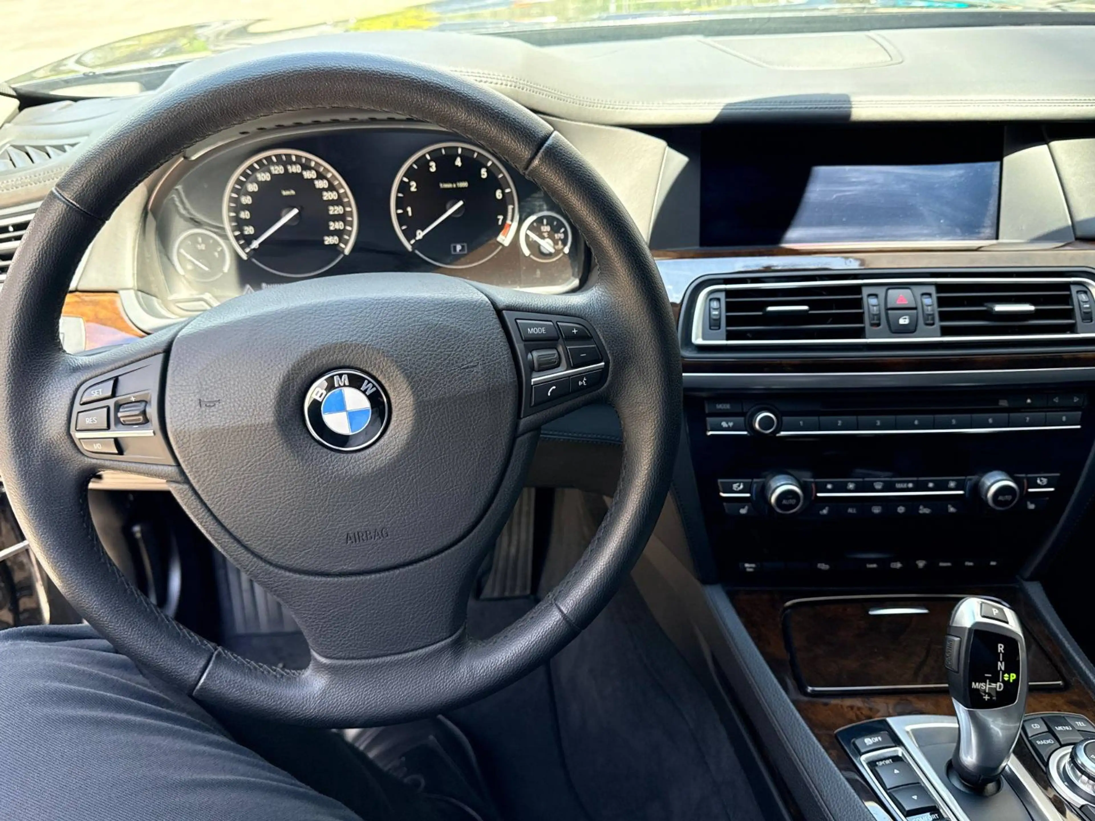 BMW 750 750Li F03 High Security VR7/VR9 Protection Armoured Werkspanzerung — photo 9