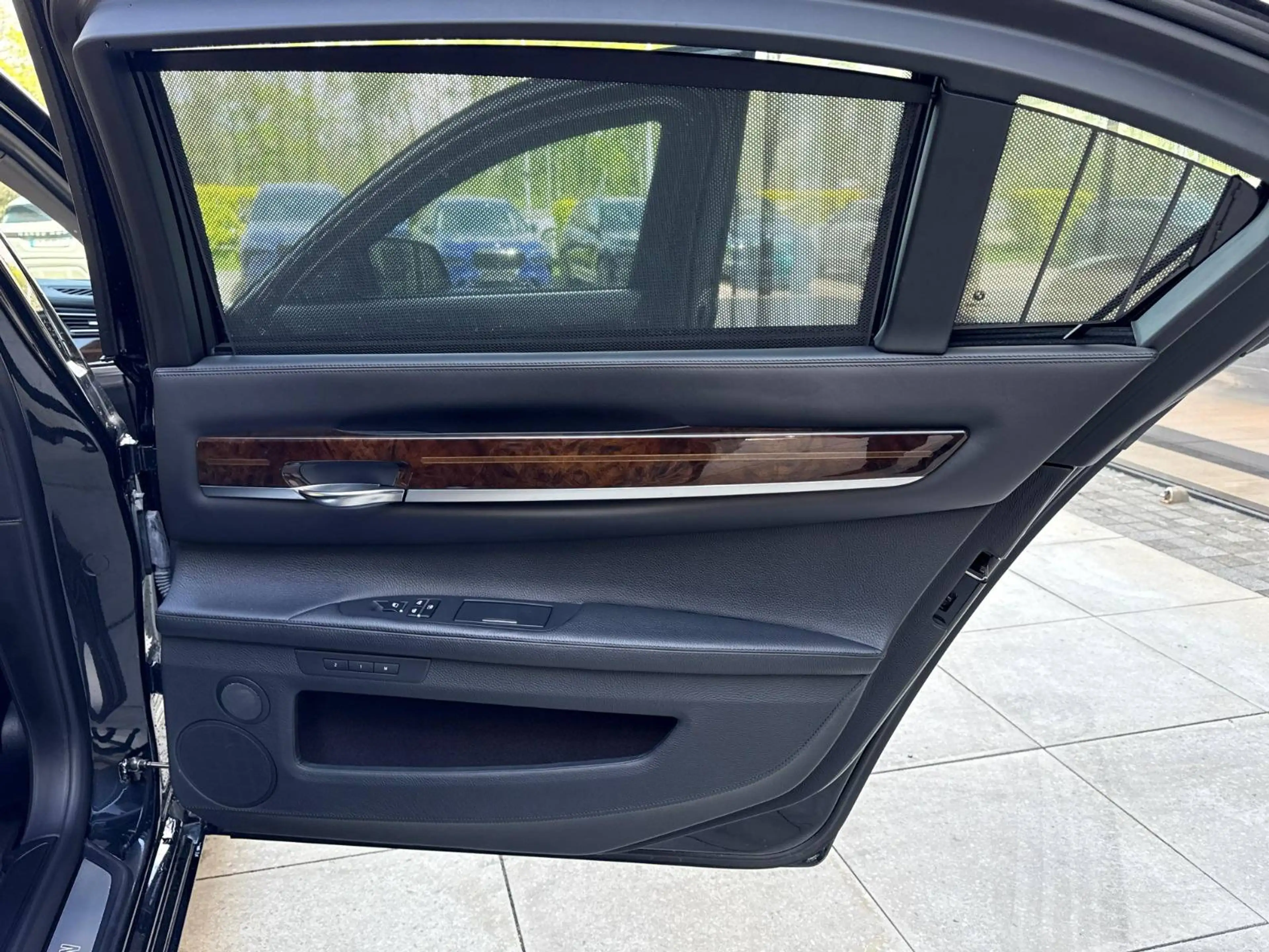 BMW 750 750Li F03 High Security VR7/VR9 Protection Armoured Werkspanzerung — photo 13