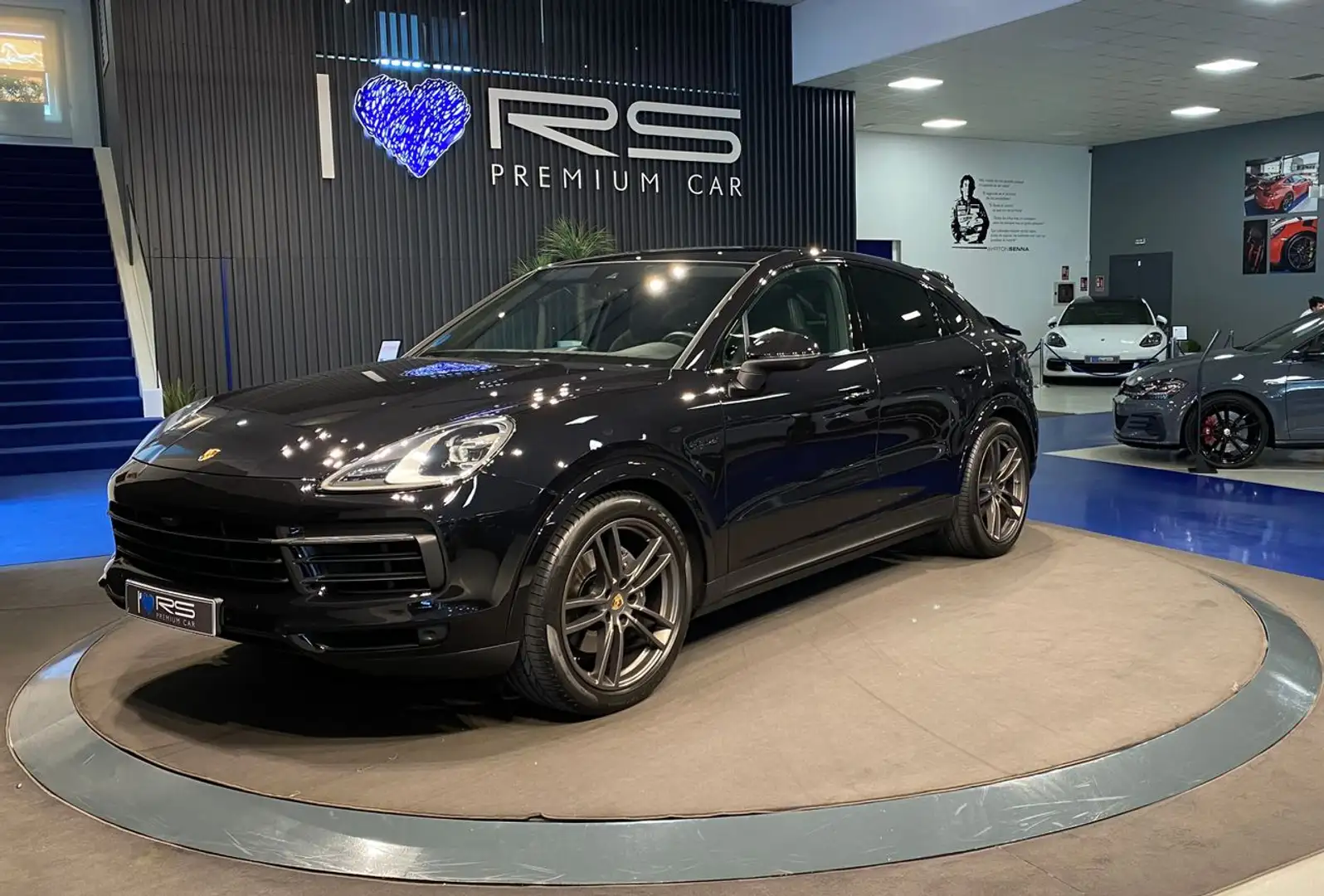 Porsche Cayenne E-Hybrid Coupé Černá - 2