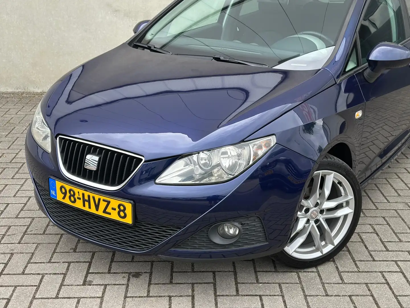SEAT Ibiza 1.6 Sport-up DSG 17'' Carplay Cruise Airco Ori NL Blauw - 2