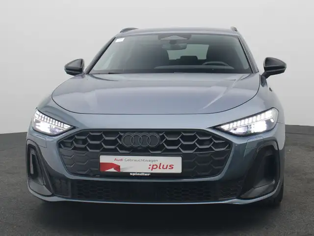 Audi A5 view 3