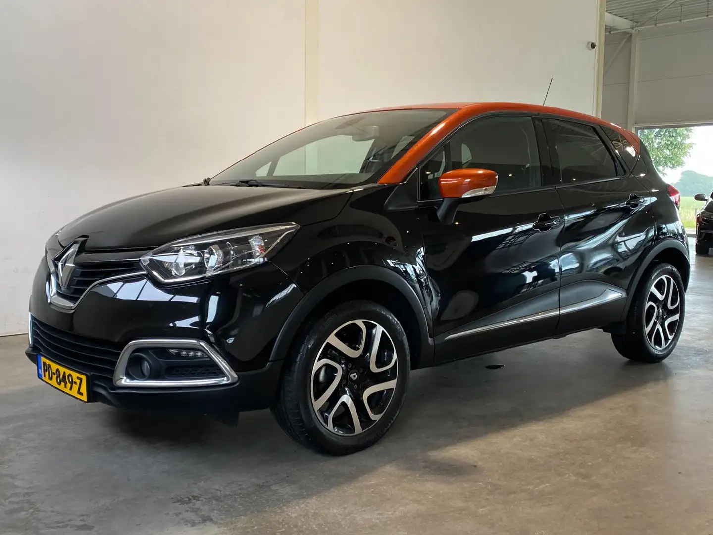Renault Captur 0.9 TCe Dynamique 37dkm! Zwart - 1